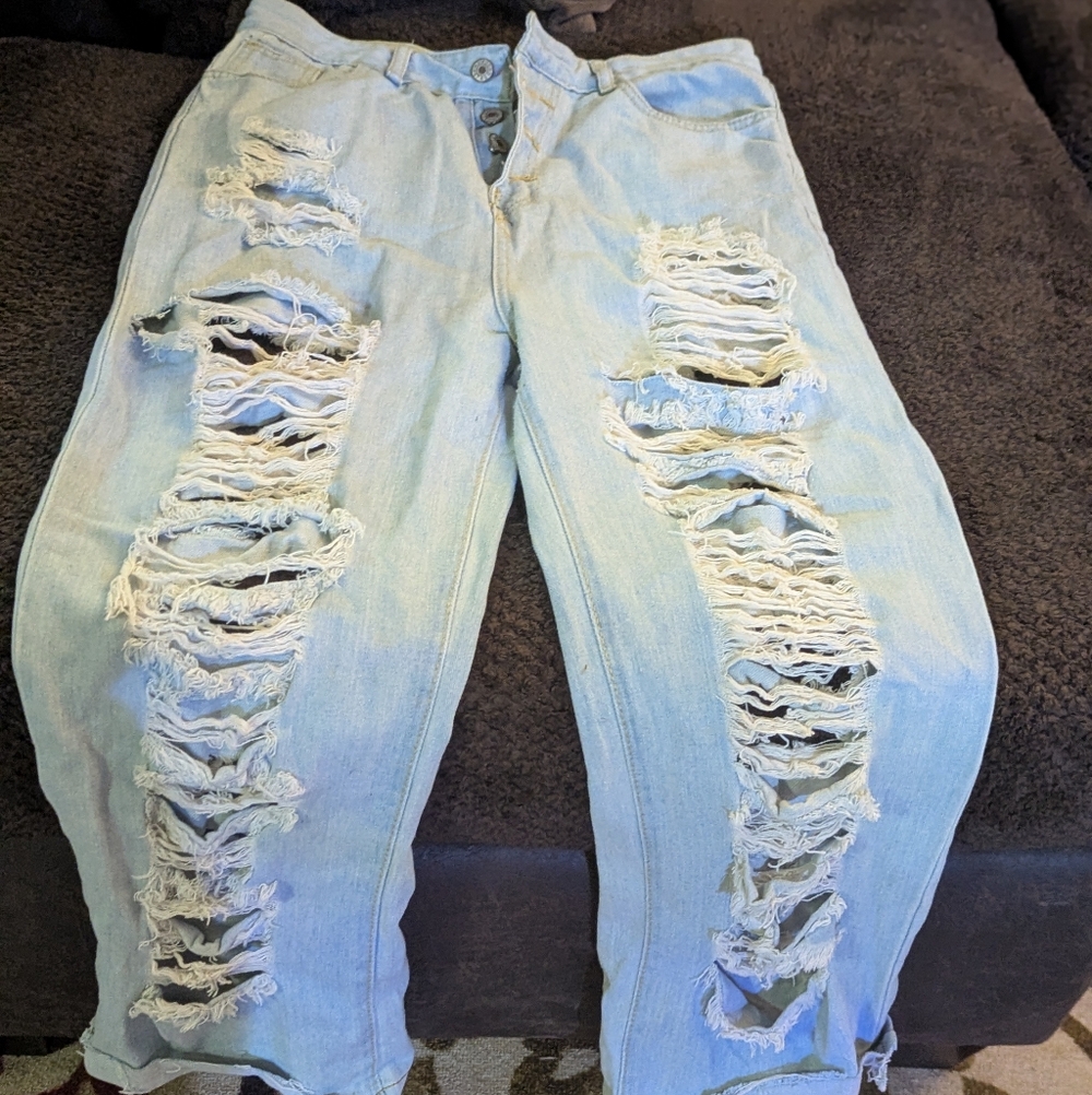 Distressed Light Blue Women Jeans